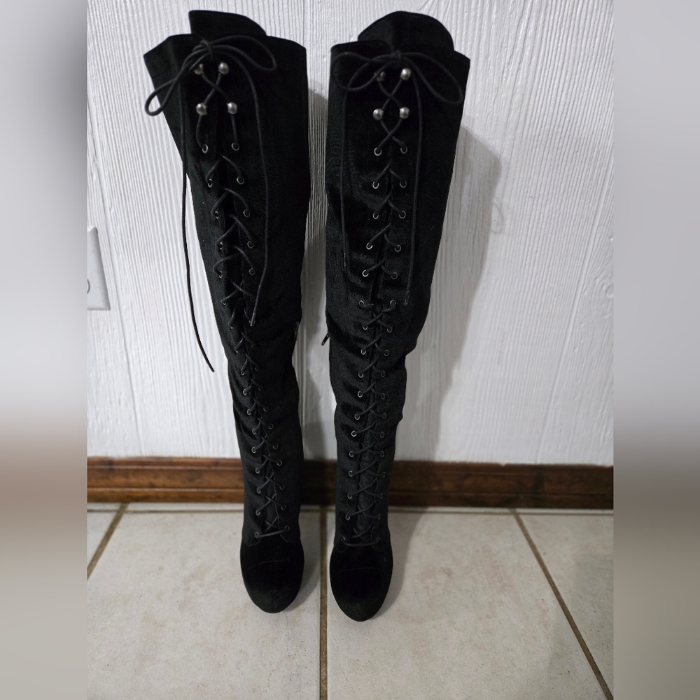 JustFab 9 US Dashiella Black Velvet Boots Platform Lace Up Side Zip Above Knee